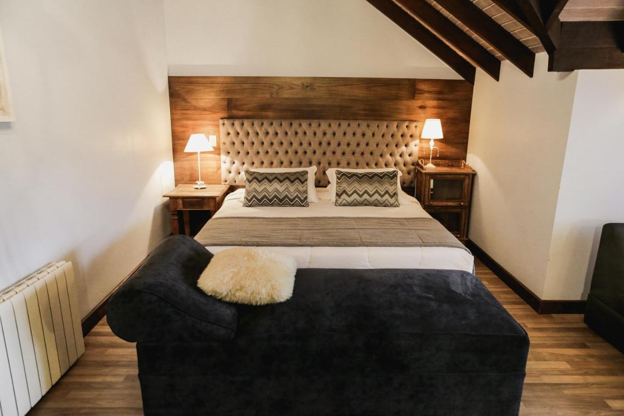 Bavaria Sport Hotel Gramado Bagian luar foto A bedroom at the hotel