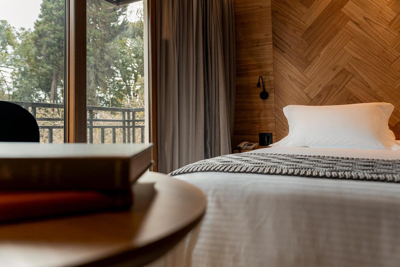 Bavaria Sport Hotel Gramado Bagian luar foto A bedroom at the hotel